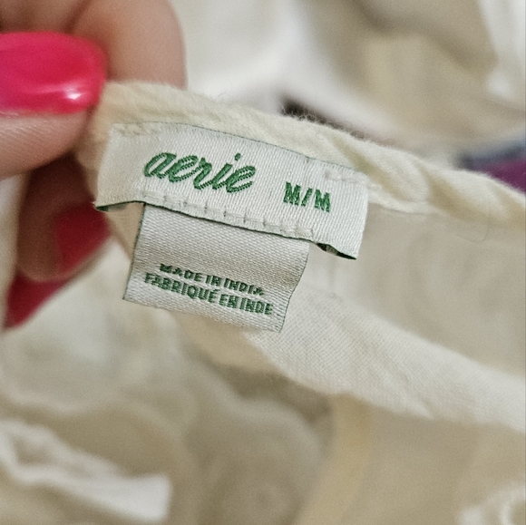 AERIE Ruffled Lave Eyelet Flutter Sleeve Blouse In Ivory. Size Medium - Picture 2 of 12
